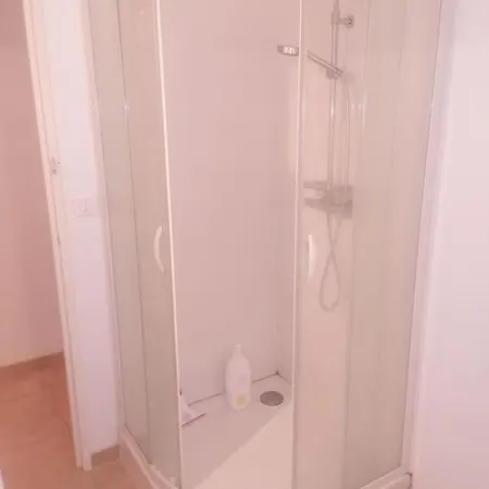 Appart De 2 Chambres Au Centre-ville.